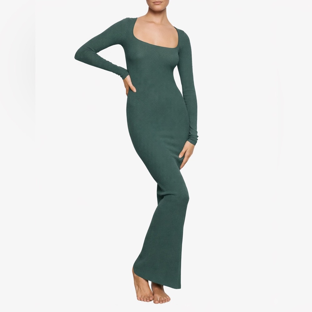 SKIMS Soft Lounge Long Sleeve Maxi Rubbed Deep Bust Dress Dark Green Medium
